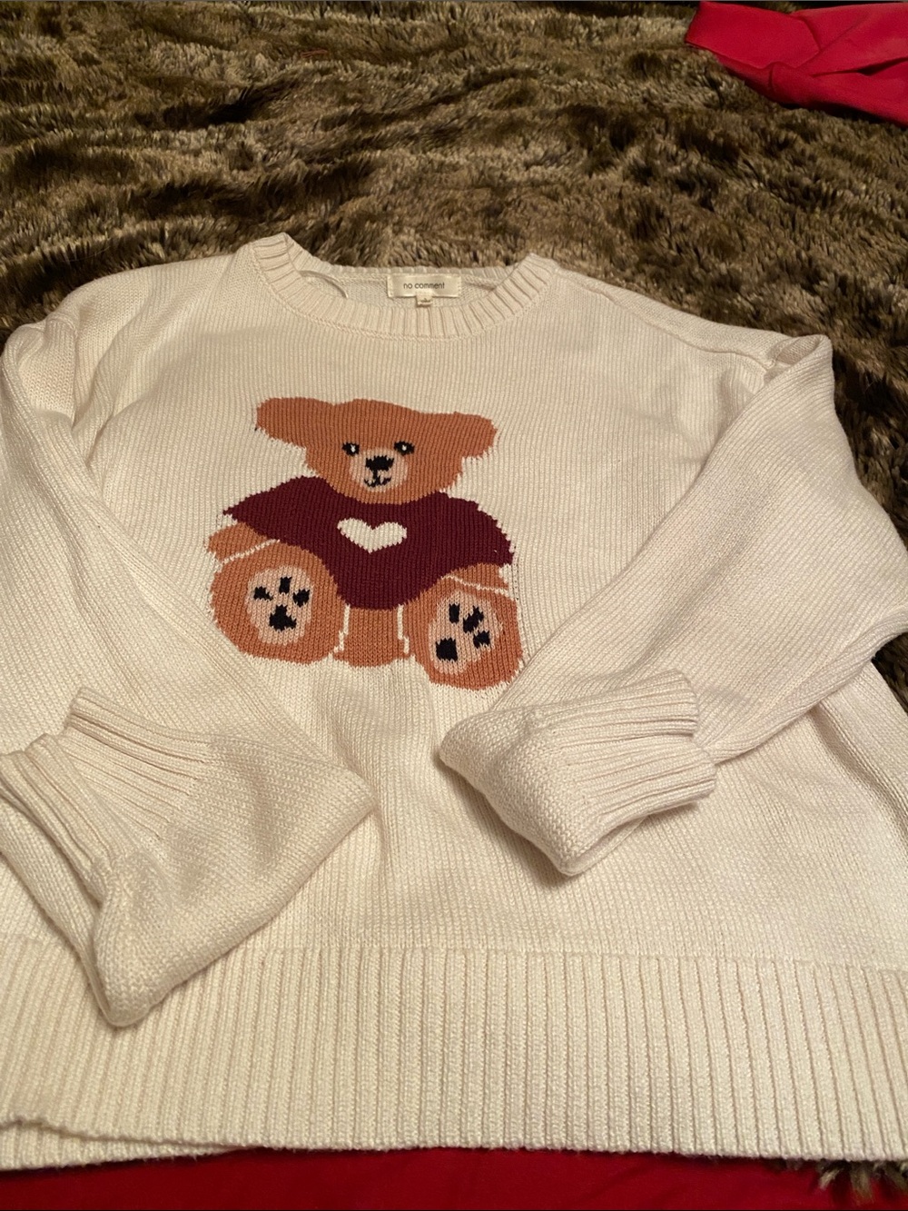 No comment Cream Teddy Bear Crewneck Sweater with Heart